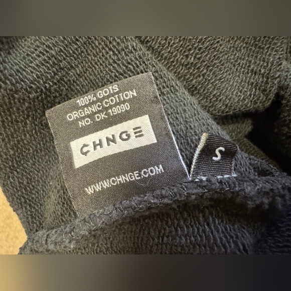Chnge Hoodie EUC Kangaroo Black Pull Over Size Small - Picture 9 of 10